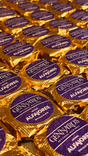 Load image into Gallery viewer, Gennaro’s Signature Alfajores Wrapped in Gold Foil